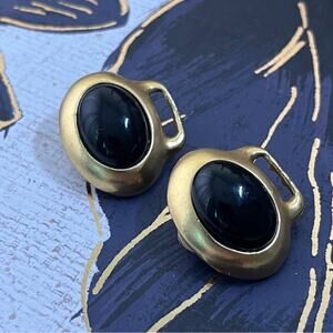 Vintage 1980s Chunky Gold Tone and Black Oval Cabochon Stone Earrings Classic C1